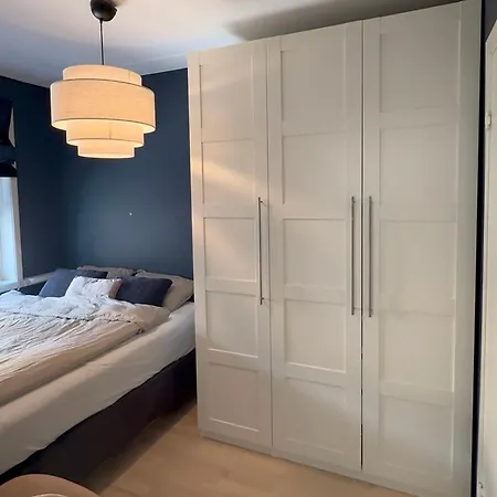 Sjarmerende Liten Sentralt I